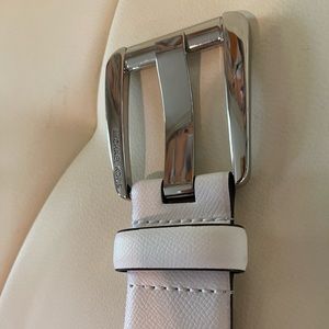 Micheal kors belt white